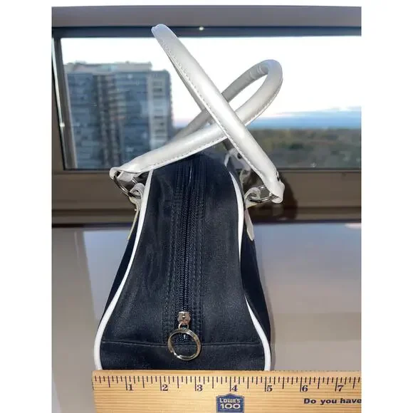 Cleveland Indians Women’s Handbag / Purse - Picture 7 of 15